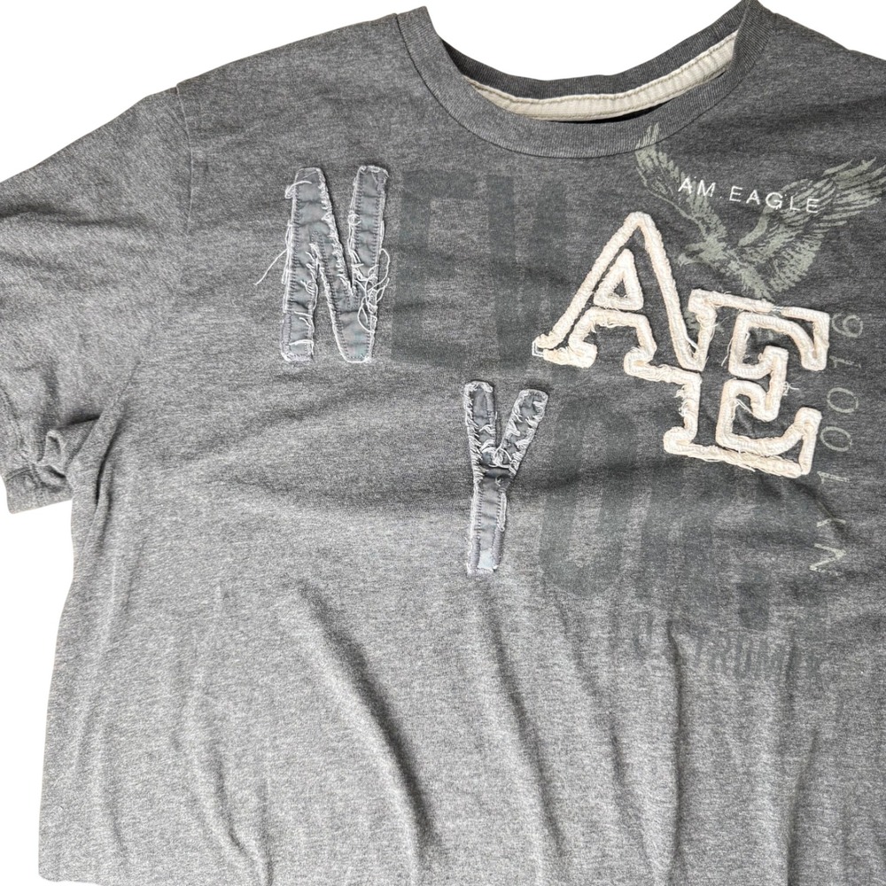 American Eagle T-Shirt Mens XL Gray Vintage Fit Distressed Applique Puffy letter